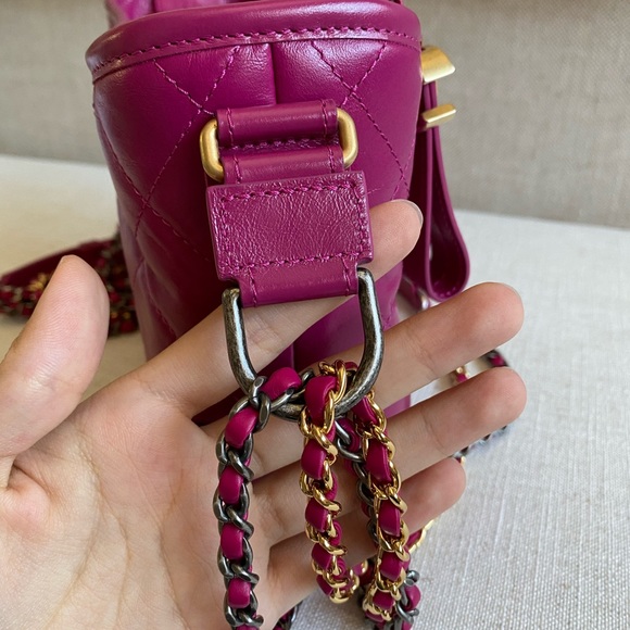 AUTHENTIC Chanel 19K Fuchsia Gabrielle Hobo Small - Picture 13 of 13